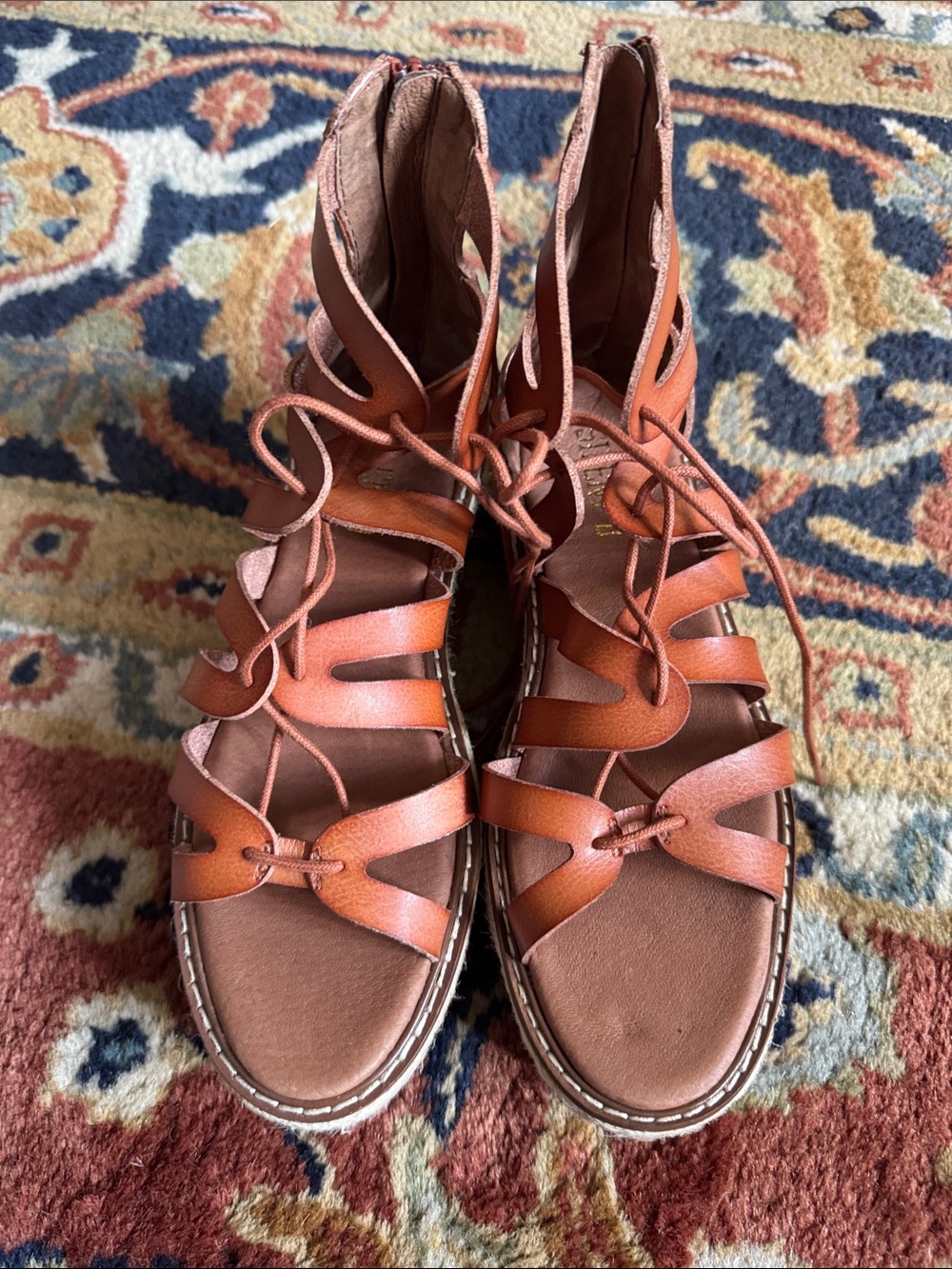 NWOT Silent D Women's Tan Lace-Up Gladiator Sandals - Stylish Summer Footwear
